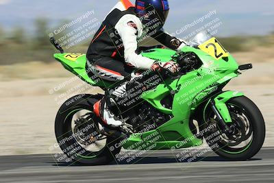 media/Oct-05-2025-CVMA (Sun) [[beeef4f201]]/Race 15-Amateur Formula Middleweight/